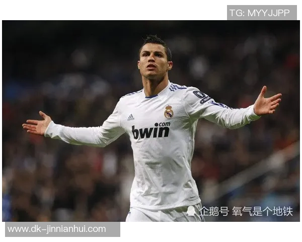 四大足球球星动态壁纸合集 震撼呈现梅西C罗内马尔姆巴佩精彩瞬间 四大足球球星动态壁纸合集 震撼呈现梅西C罗内马尔姆巴佩精彩瞬间